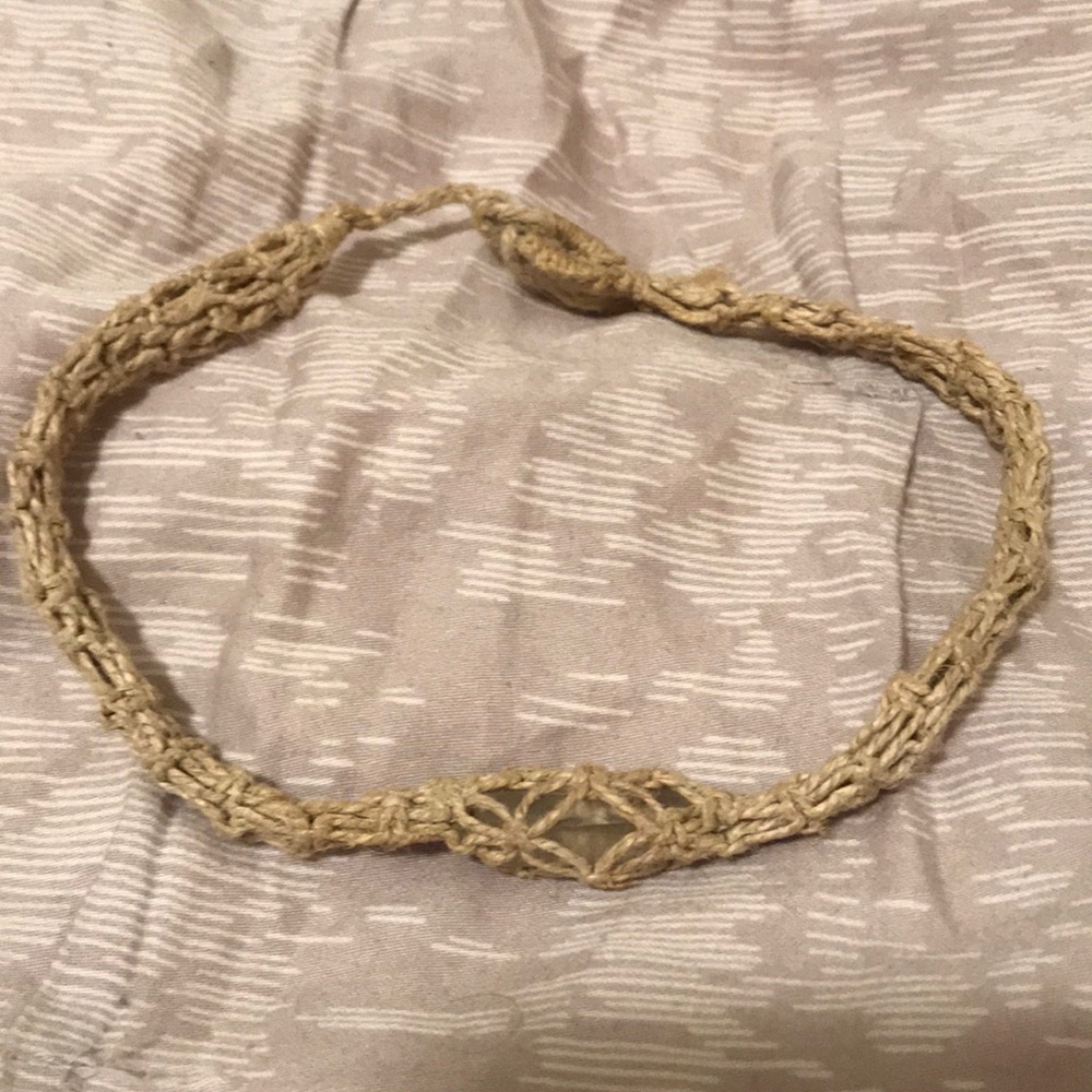 Hemp choker with crystal
